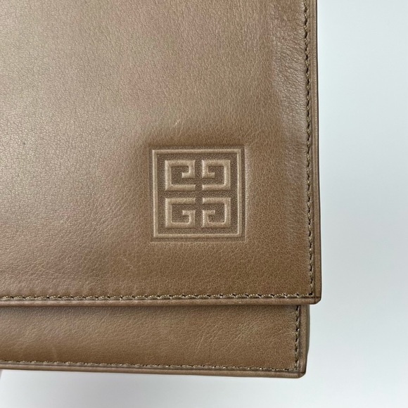 Givenchy Long Wallet - Picture 5 of 9